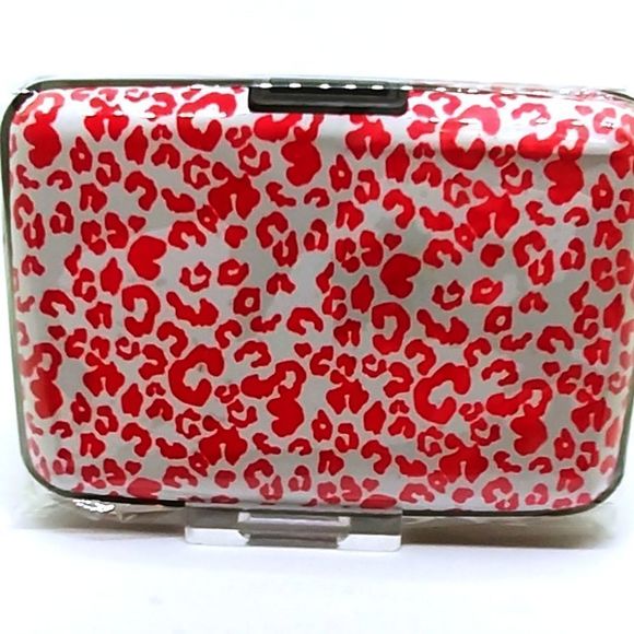 Animal Print RFID Blocking Card Holder - Picture 2 of 3